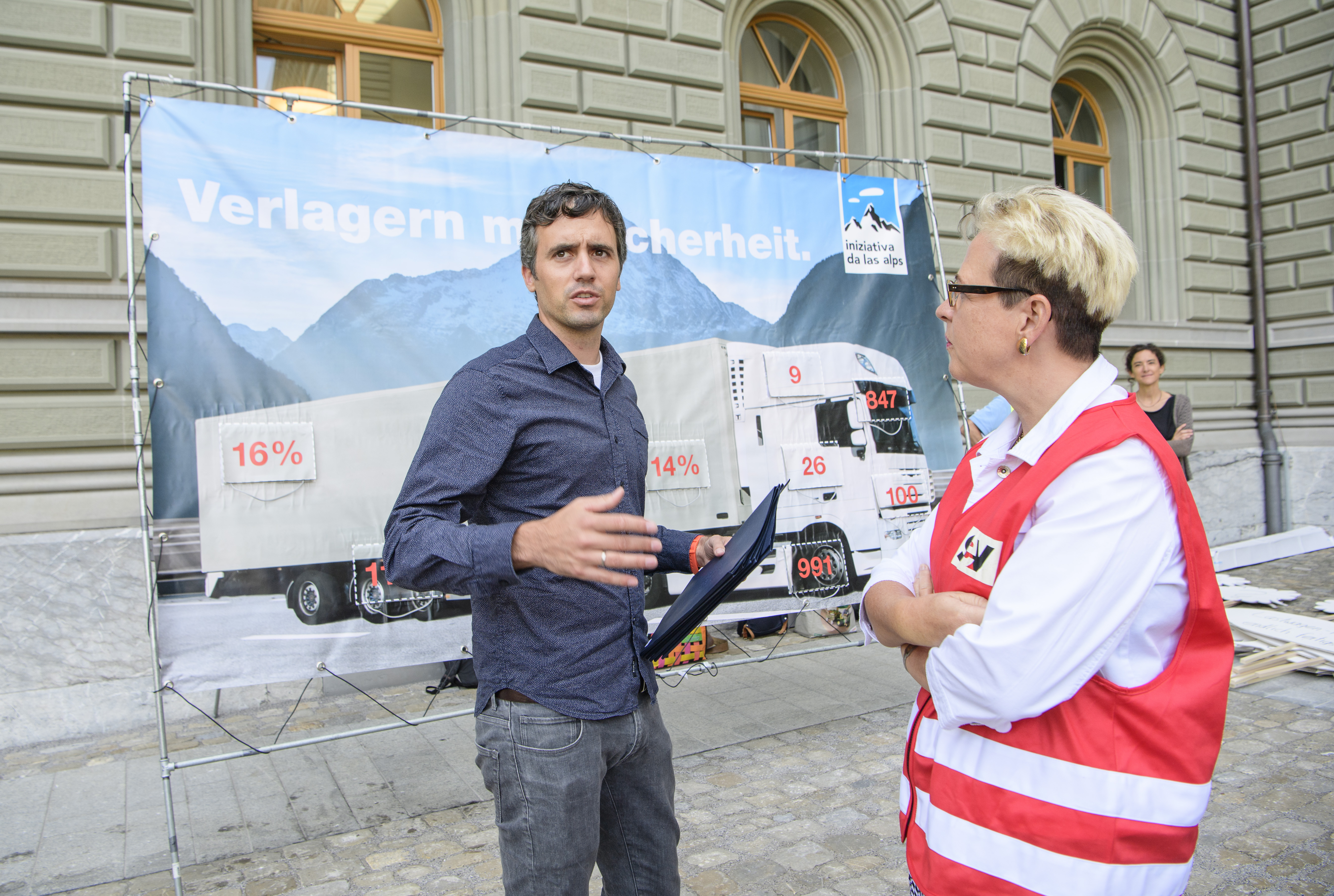 Einreichung des Aufrufs "Verlagerung mit Sicherheit", 15. August 2017